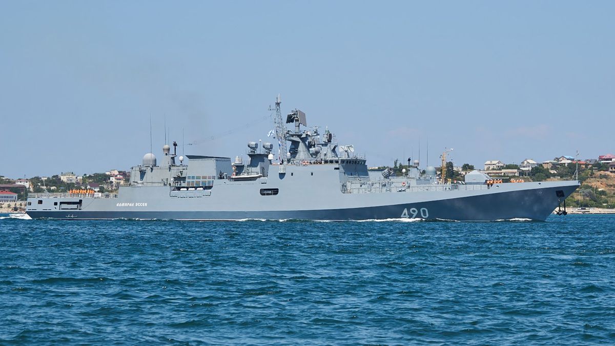 Rusové stáhli Černomořskou flotilu z Krymu. Před Ukrajinci už ji radši schovávají